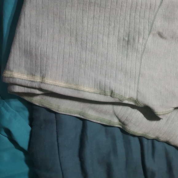 SOLD Alphalete jade green revivals small - Picture 8 of 8